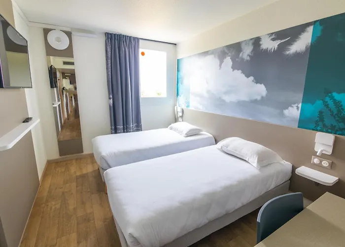 Kyriad Direct - Les Valence Hotel