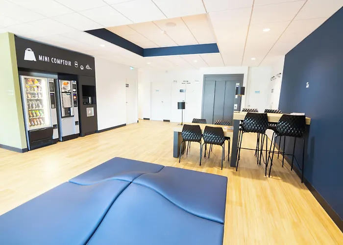 Hotel Kyriad Direct - Les Valence