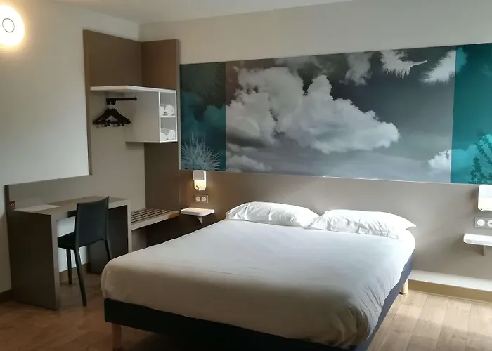 Hotel Kyriad Direct - Les Valence