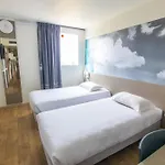 Kyriad Direct - Les Valence Hotel