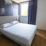 Hotel Kyriad Direct - Les Valence 2*