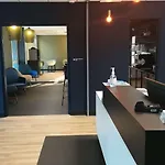 Kyriad Direct - Les Valence Hotel
