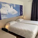 Hotel Kyriad Direct - Les Valence
