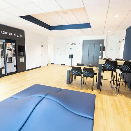 Hotel Kyriad Direct - Les Valence