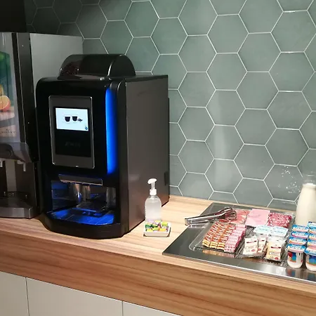 Kyriad Direct - Les Valence Hotel Bourg-lès-Valence