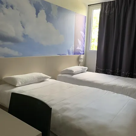 Hotel Kyriad Direct - Les Valence