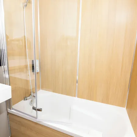 Hotel Kyriad Direct - Les Valence