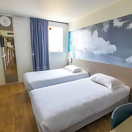 Kyriad Direct - Les Valence Hotel 2*