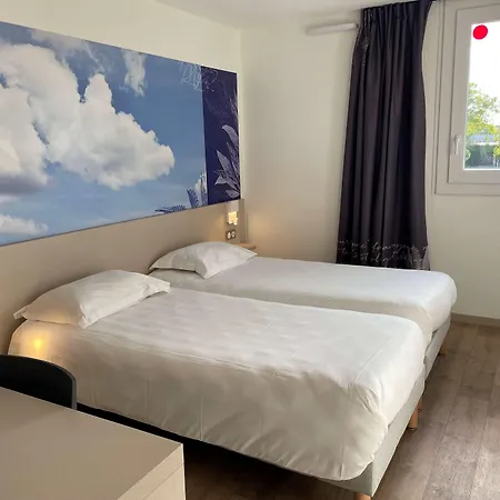 Hotel Kyriad Direct - Les Valence